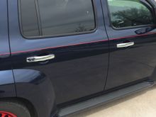 Bottom of the door’s are clean, no rust scale.