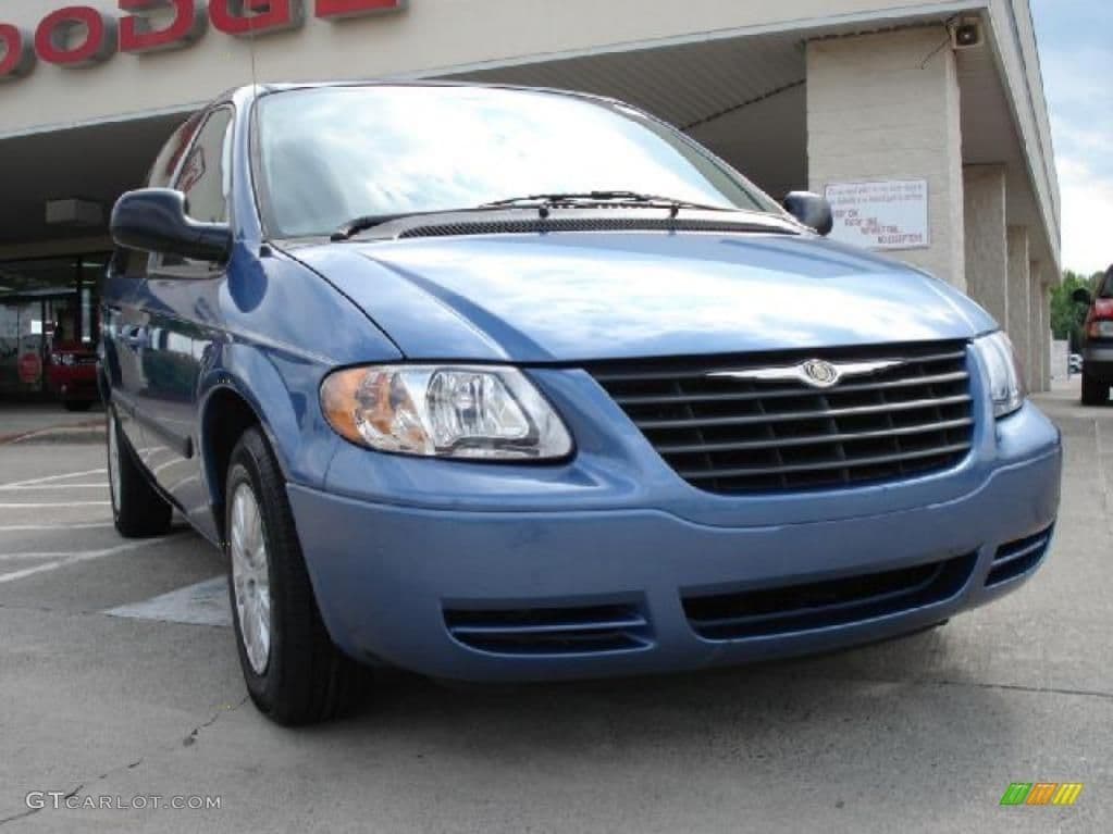 2007 Chrysler Town & Country - TEST LISTING - 2007 Chrysler Town & Country. Signature Series. - Used - VIN 12345678901234567 - 94,000 Miles - 6 cyl - 2WD - Automatic - Van - Blue - Swaziland