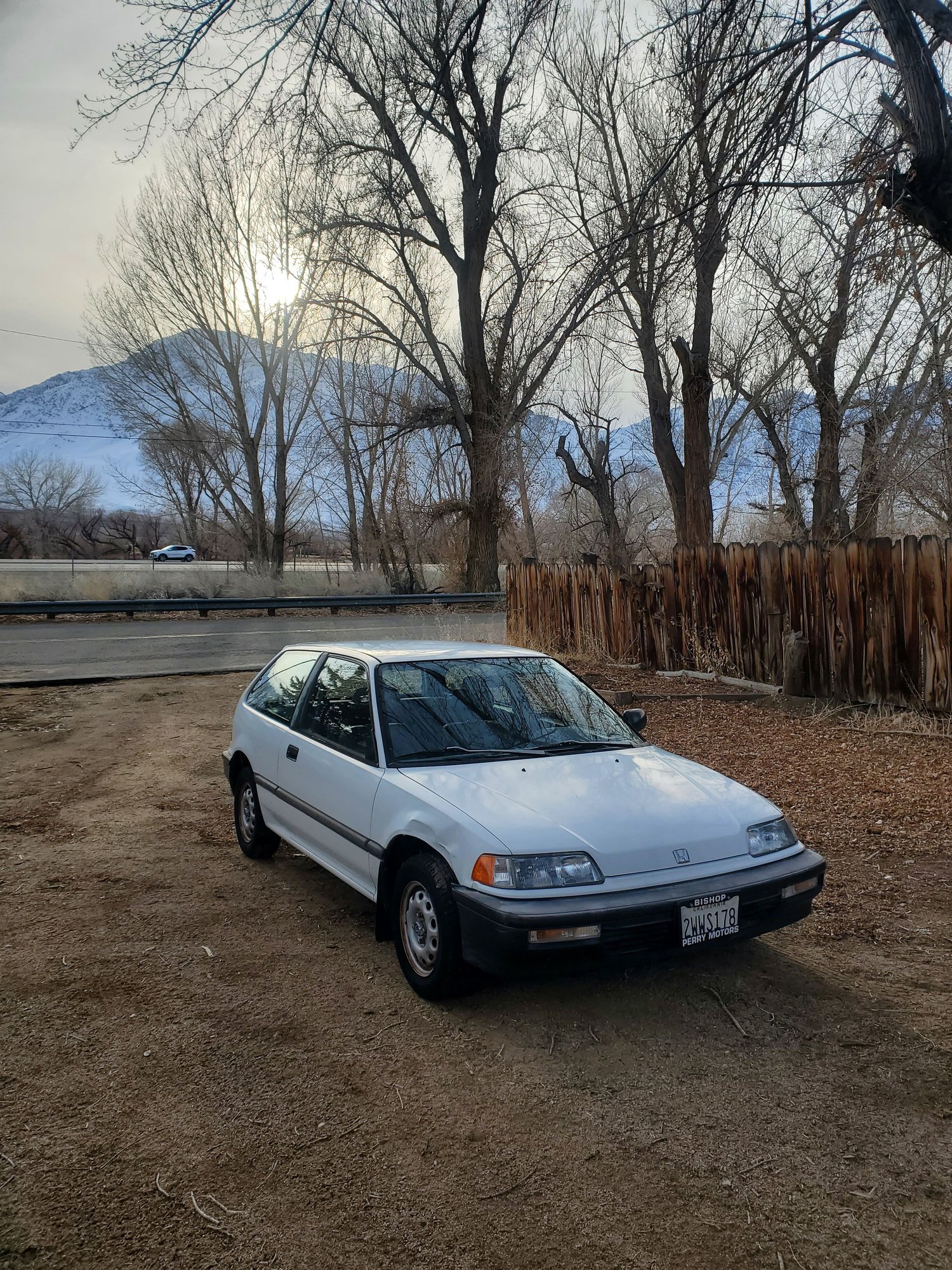 1991 Honda Civic - 1991 Honda Civic DX Hatchback **MUST READ** - Used - VIN 2HGED6345MH559591 - 126,000 Miles - 4 cyl - 2WD - Manual - Hatchback - White - Bishop, CA 93514, United States