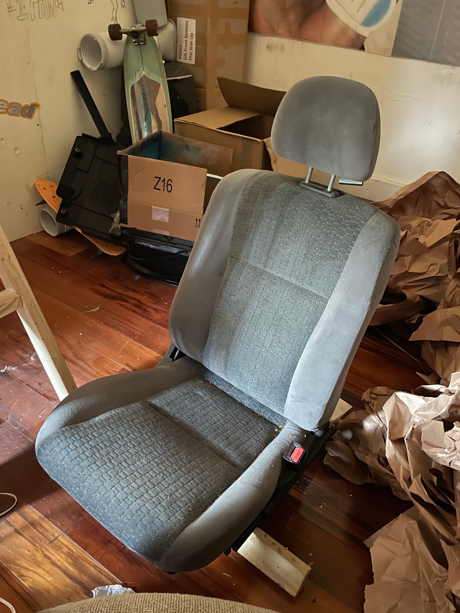 Interior/Upholstery - Free Passenger Seat - Used - 0  All Models - Mill Valey, CA 94941, United States