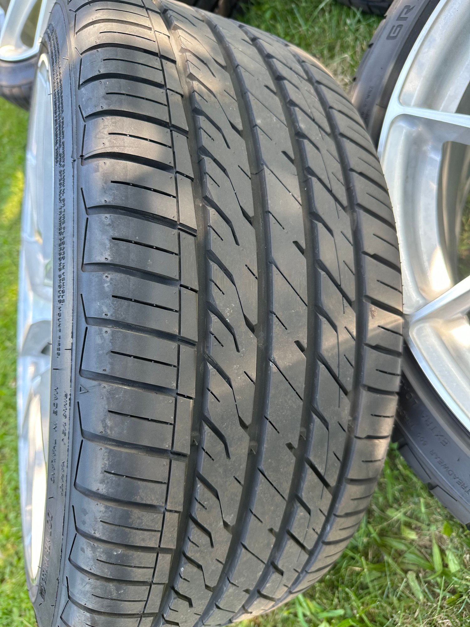 Wheels and Tires/Axles - 19 Inch Wheels and Tires - Used - 2022 to 2023 Honda Civic - Wayne, NJ 07470, United States