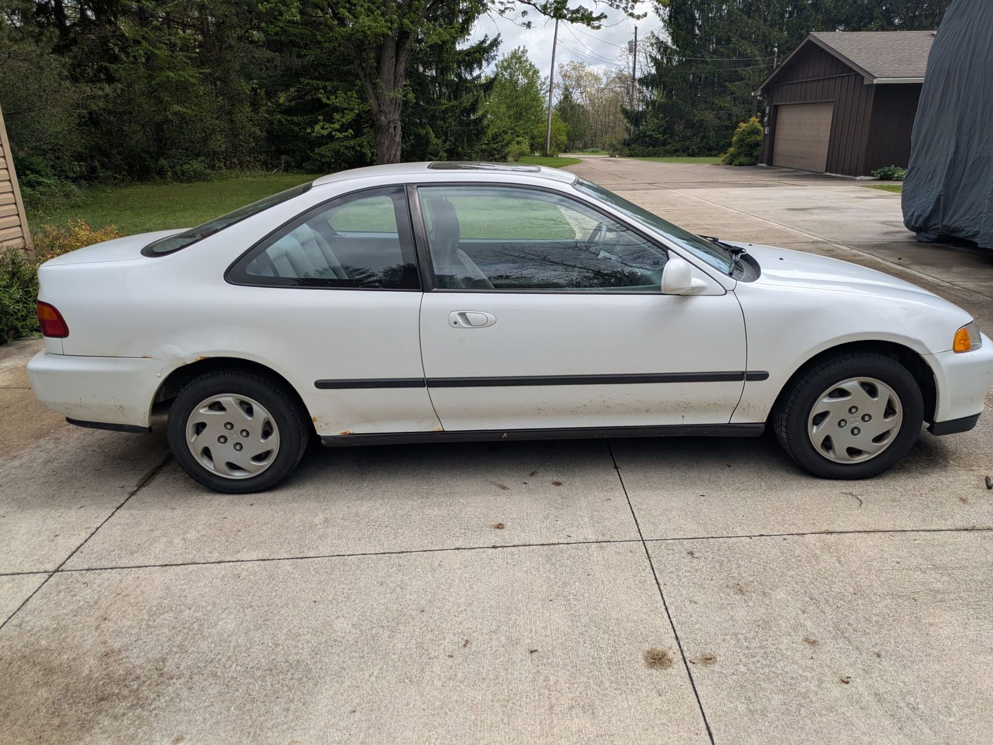 1995 Honda Civic - 1995 civic ex one owner! - Used - VIN Available soon - 112,000 Miles - 4 cyl - 2WD - Automatic - Coupe - White - Medina, OH 44256, United States