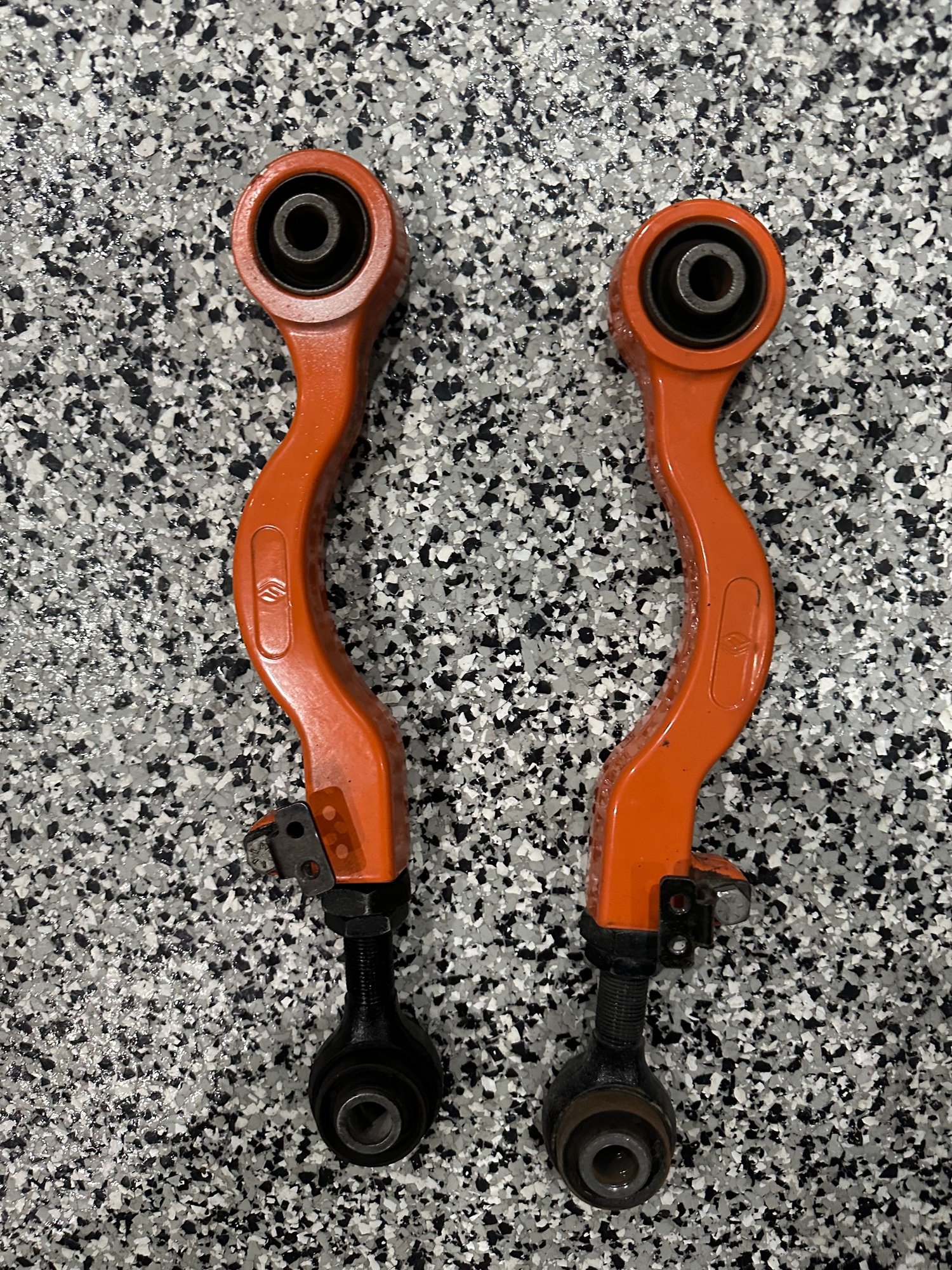 Steering/Suspension - Figs rear control arm - CAD $$ - Used - 2013 to 2018 Lexus IS - 2013 to 2018 Lexus GS - Mississauga, ON L5R4H1, Canada