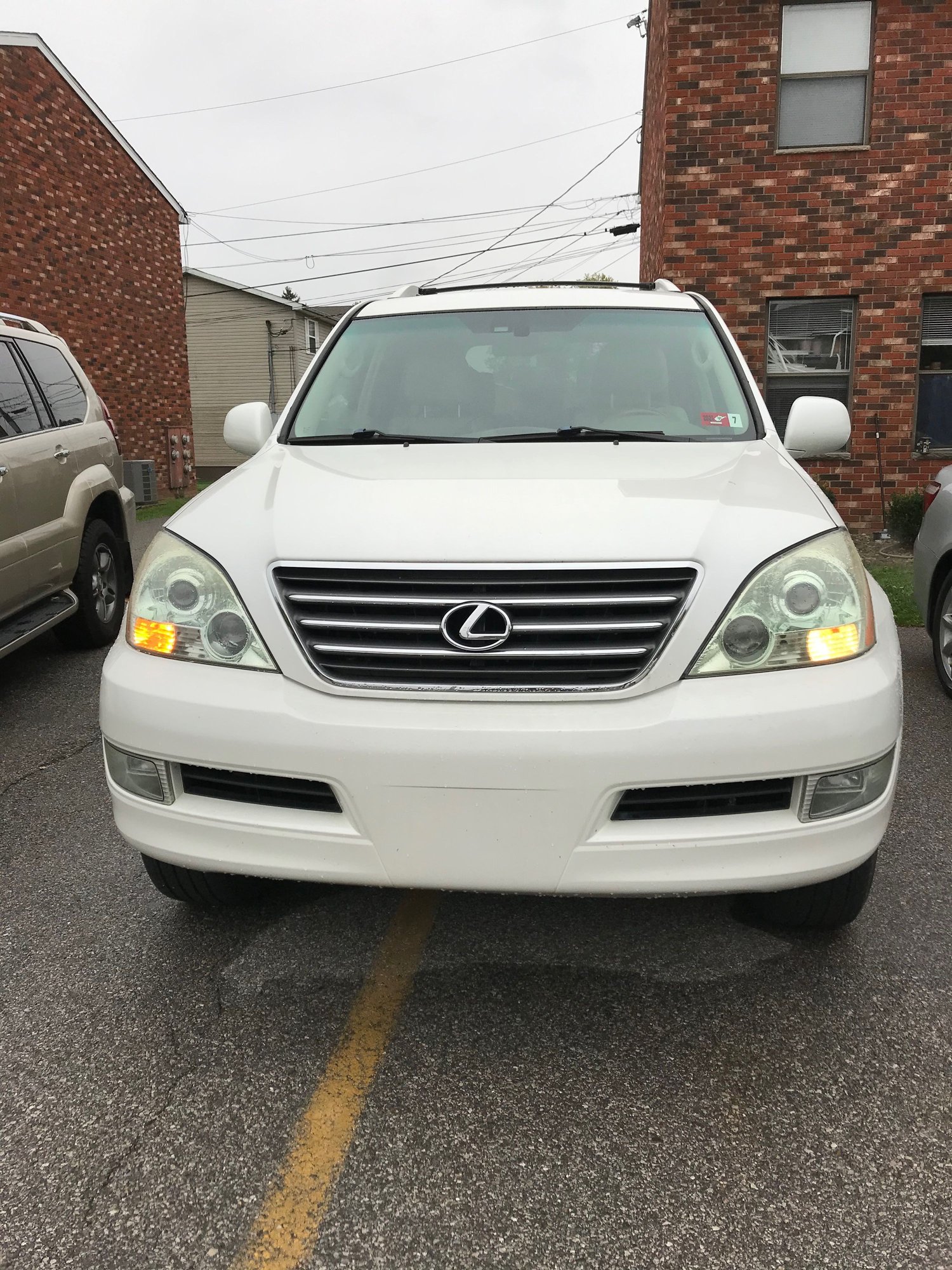 2008 Lexus GX470 - FS: '08 Lexus GX470 - 159k mi White/Tan, Tow Package, Navi & DVD - Used - VIN JTJBT20XX80161828 - 159,000 Miles - 8 cyl - AWD - Automatic - SUV - White - Vienna, WV 26105, United States