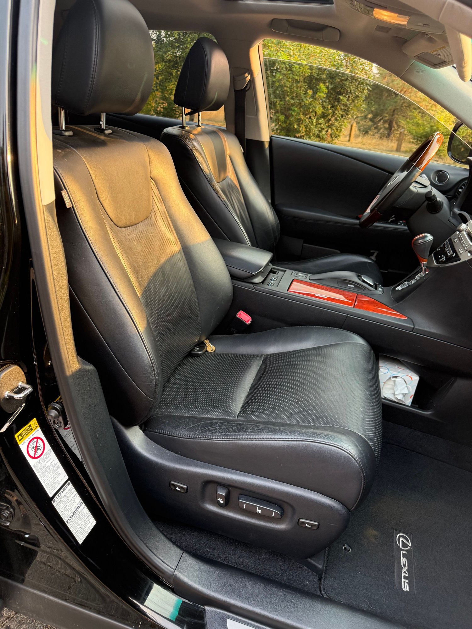 2010 Lexus RX350 - 2010 Lexus RX 350 - Used - VIN JTJBK1BA6A2003678 - 167,000 Miles - 6 cyl - 4WD - Automatic - SUV - Black - Wilsonville, OR 97070, United States