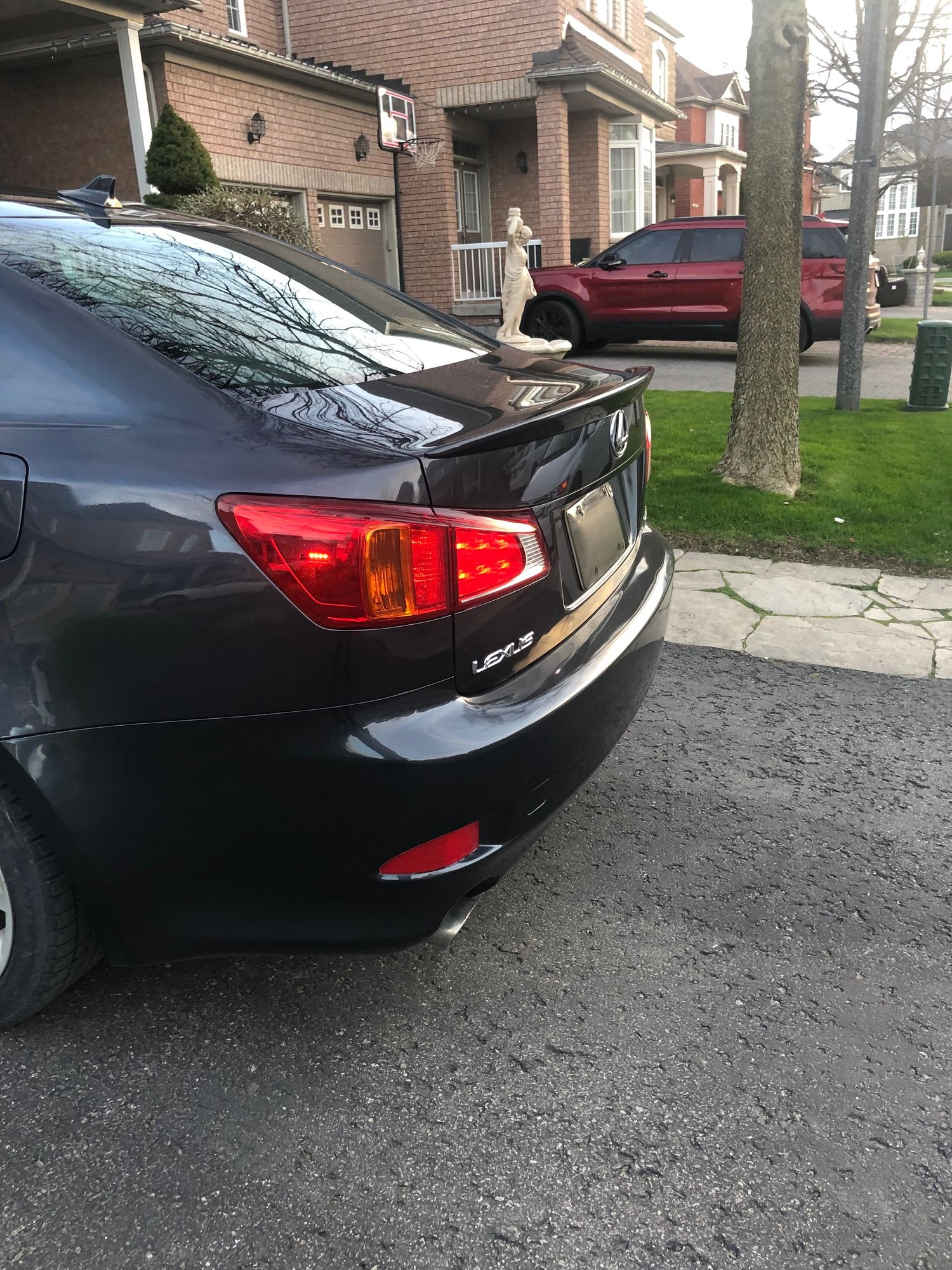 2009 Lexus IS250 - 2009 Lexus IS250 AWD - Used - VIN JTHCK262895032785 - 256,000 Miles - 6 cyl - AWD - Automatic - Sedan - Gray - Stouffville, ON L4A4V6, Canada