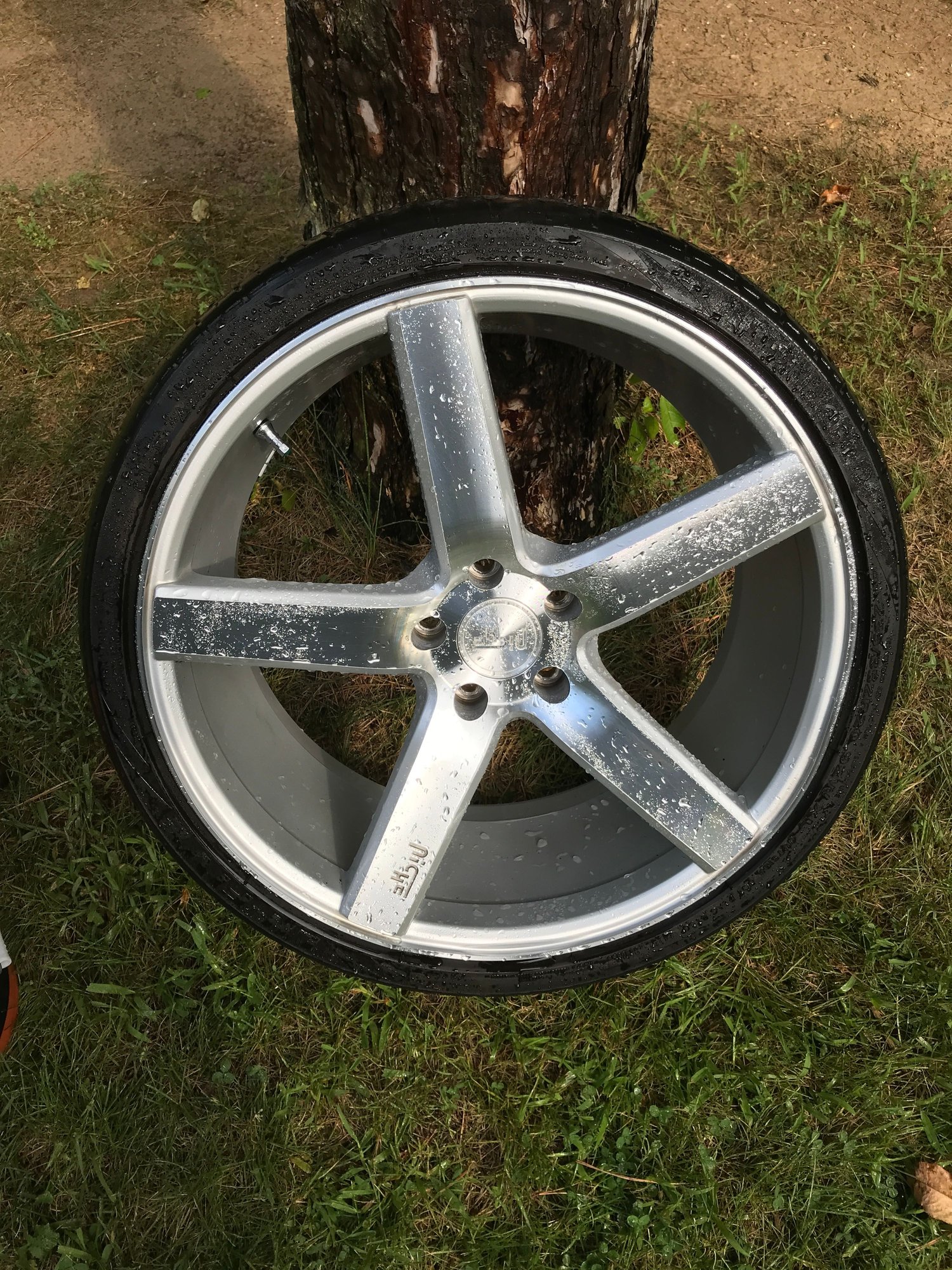 Wheels and Tires/Axles - Niche Milan 20" Wheels for Lexus GS350 - Used - 2013 to 2018 Lexus GS350 - Lansing, MI 48911, United States