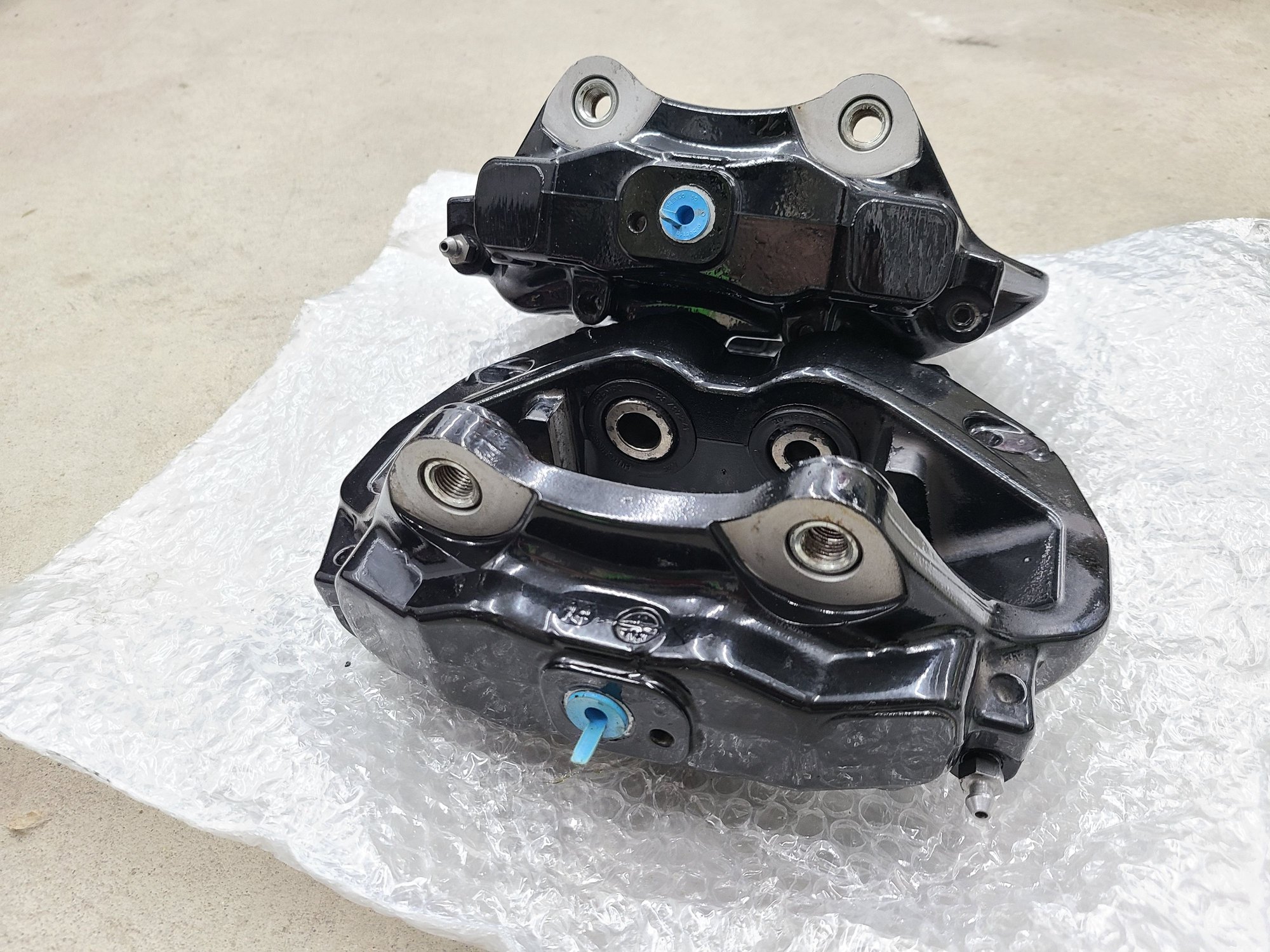 Brakes - Front Brembo Caliber from RC-F - Used - 2015 to 2022 Lexus RC F - 2016 to 2022 Lexus GS F - Montreal, QC H8N0C8, Canada