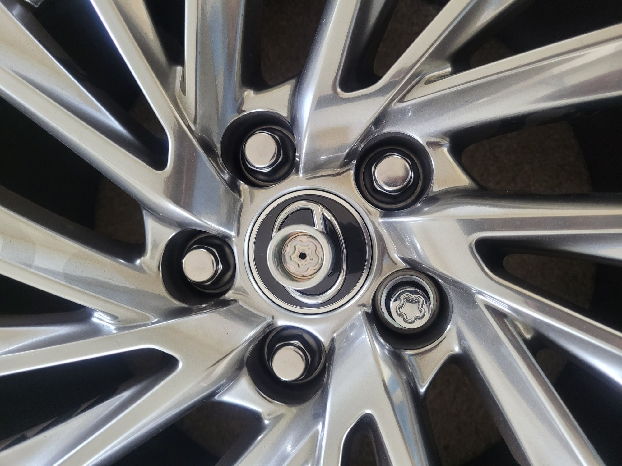 Wheels and Tires/Axles - Lexus ES350 Factory Wheels - Used - 2019 to 2024 Lexus ES350 - Tampa, FL 33647, United States