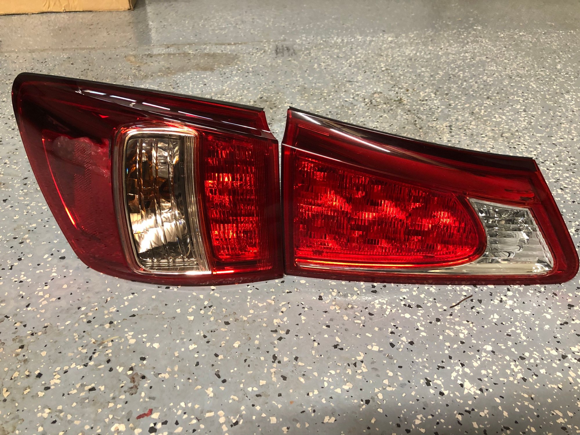 Lights - 2011- 2012 IS Taillights - Used - 2011 to 2012 Lexus IS250 - 2011 to 2012 Lexus IS350 - Elk Grove, CA 95624, United States