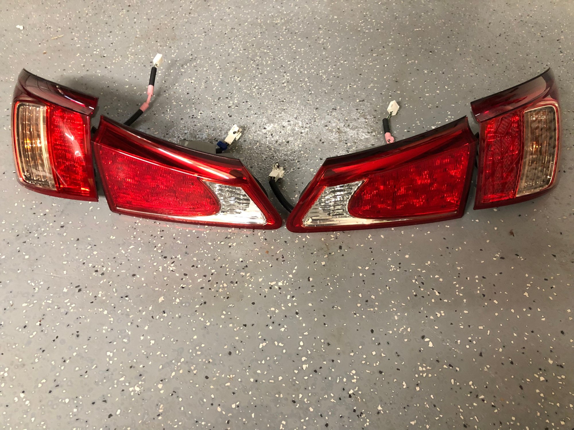 Lights - 2011- 2012 IS Taillights - Used - 2011 to 2012 Lexus IS250 - 2011 to 2012 Lexus IS350 - Elk Grove, CA 95624, United States