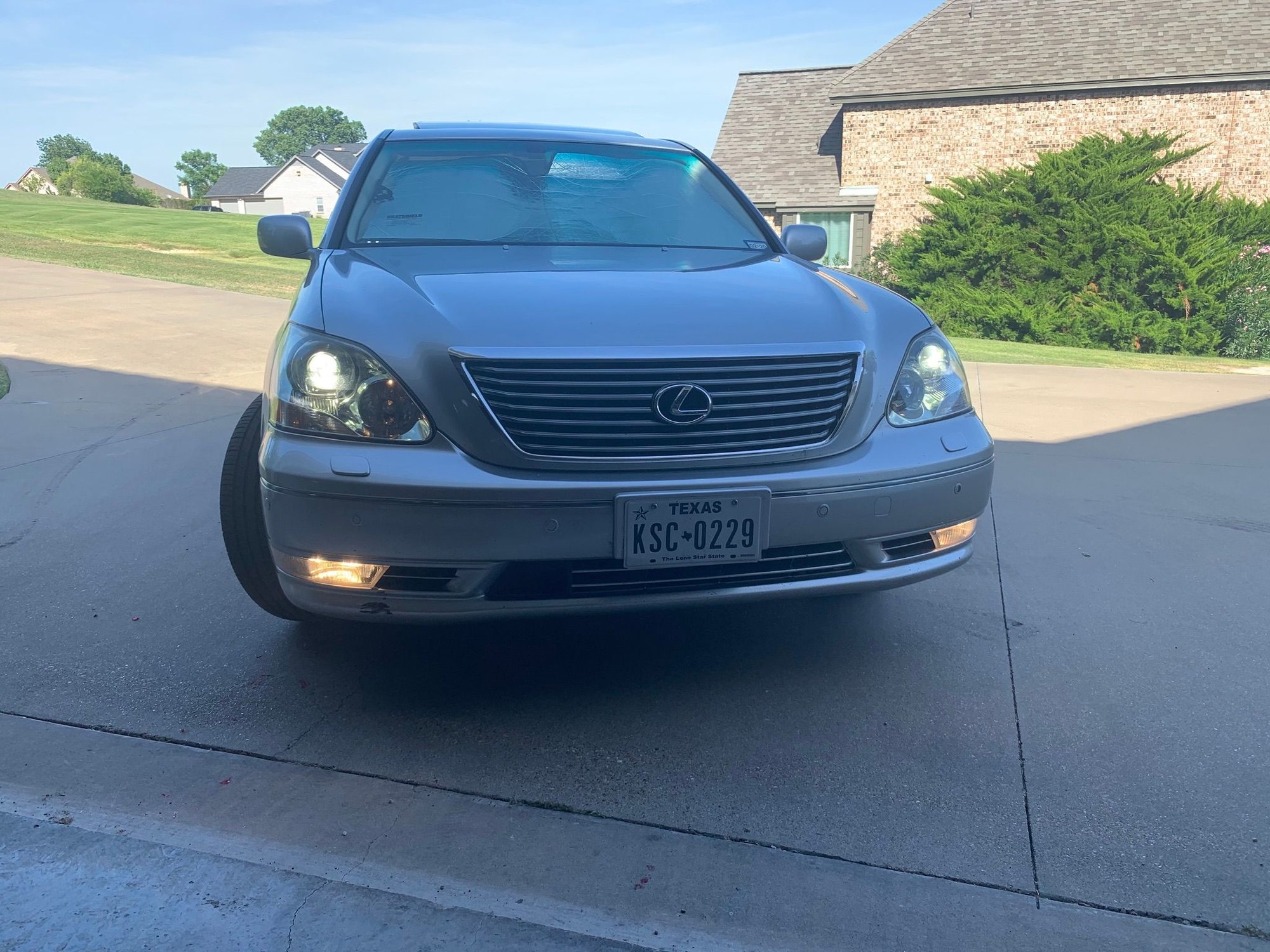 2005 Lexus LS430 - 2005 Custom Luxury LS430 - Used - VIN JTHBN36F950180432 - 108,500 Miles - 8 cyl - 2WD - Automatic - Sedan - Silver - Fort Worth, TX 76126, United States