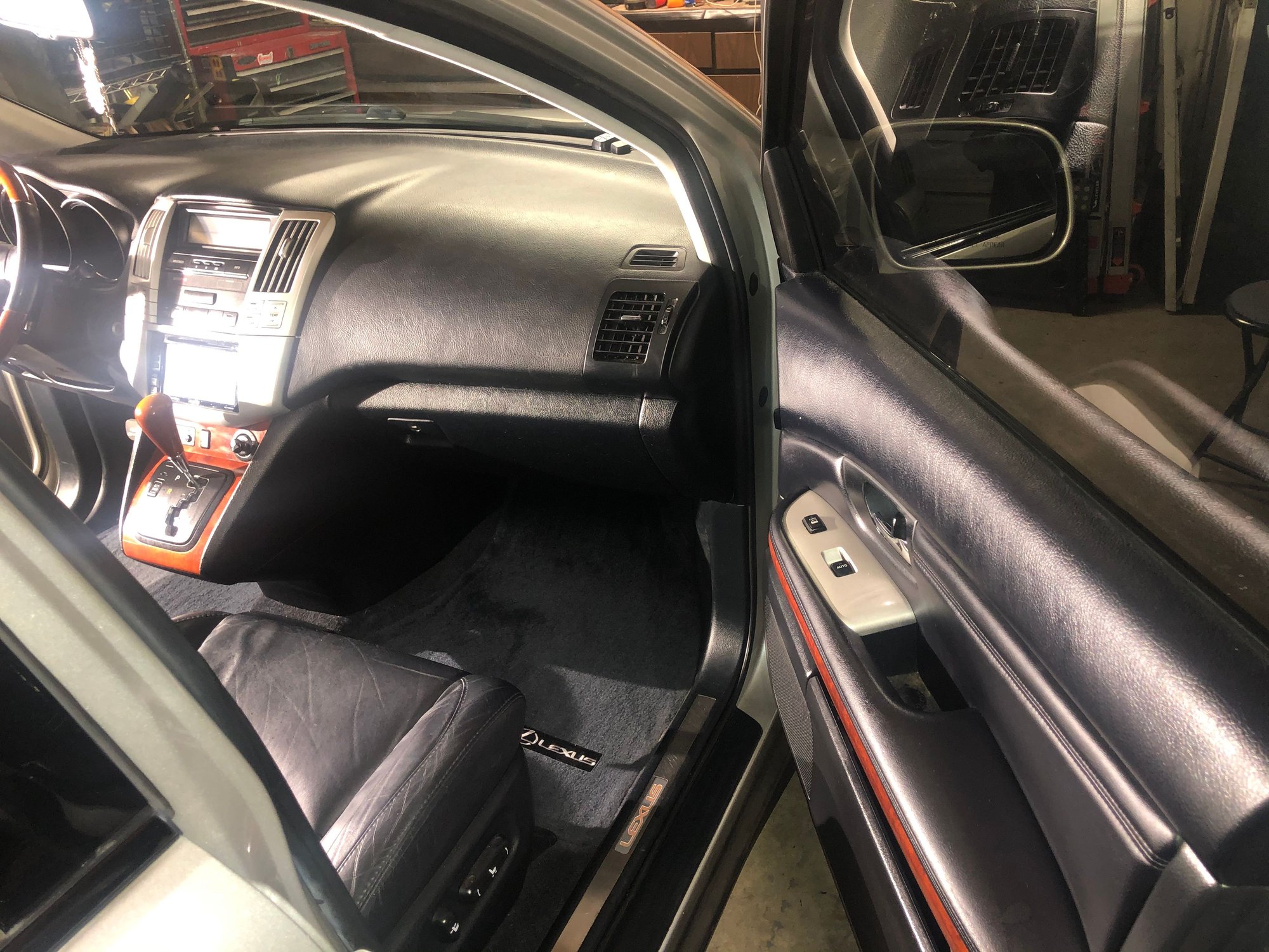 2008 Lexus RX350 - 2008 RX350 - Premium Package - Used - VIN per request - 188,000 Miles - 6 cyl - 2WD - Automatic - SUV - Silver - Arcadia, CA 91006, United States
