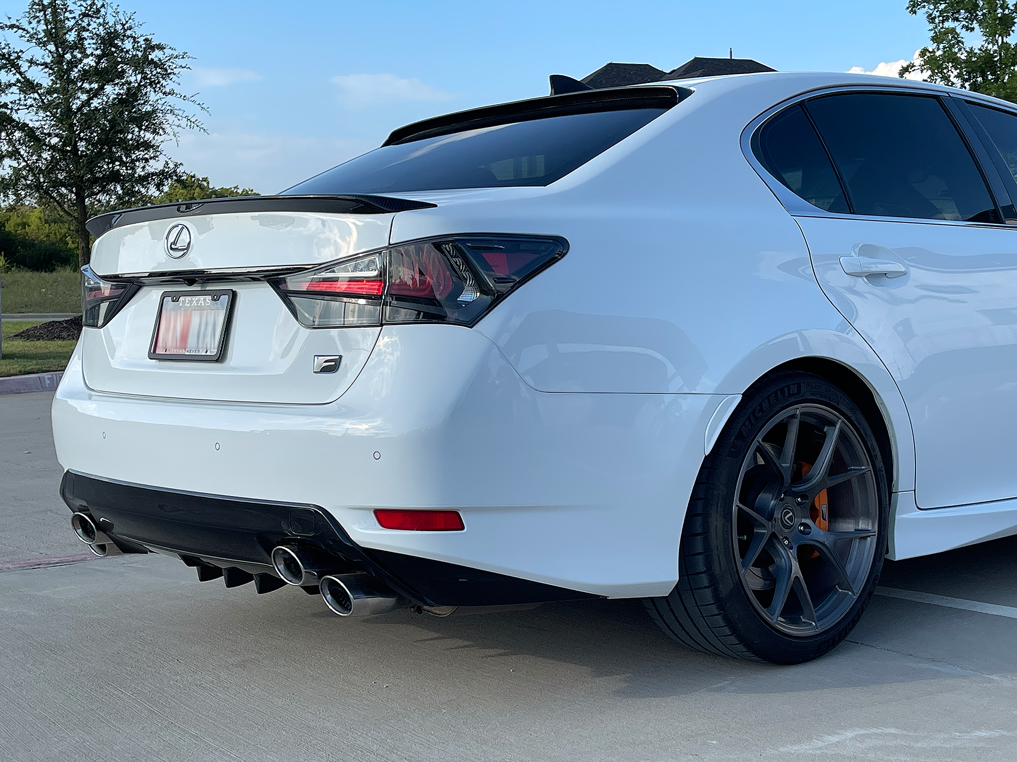 2017 Lexus GS F - 2017 LEXUS GS F (White/Circuit Red Interior) $10K upgrades (TEXAS) - Used - VIN JTHBP1BL6HA002292 - 27,991 Miles - 8 cyl - 2WD - Automatic - Sedan - White - Frisco, TX 75035, United States