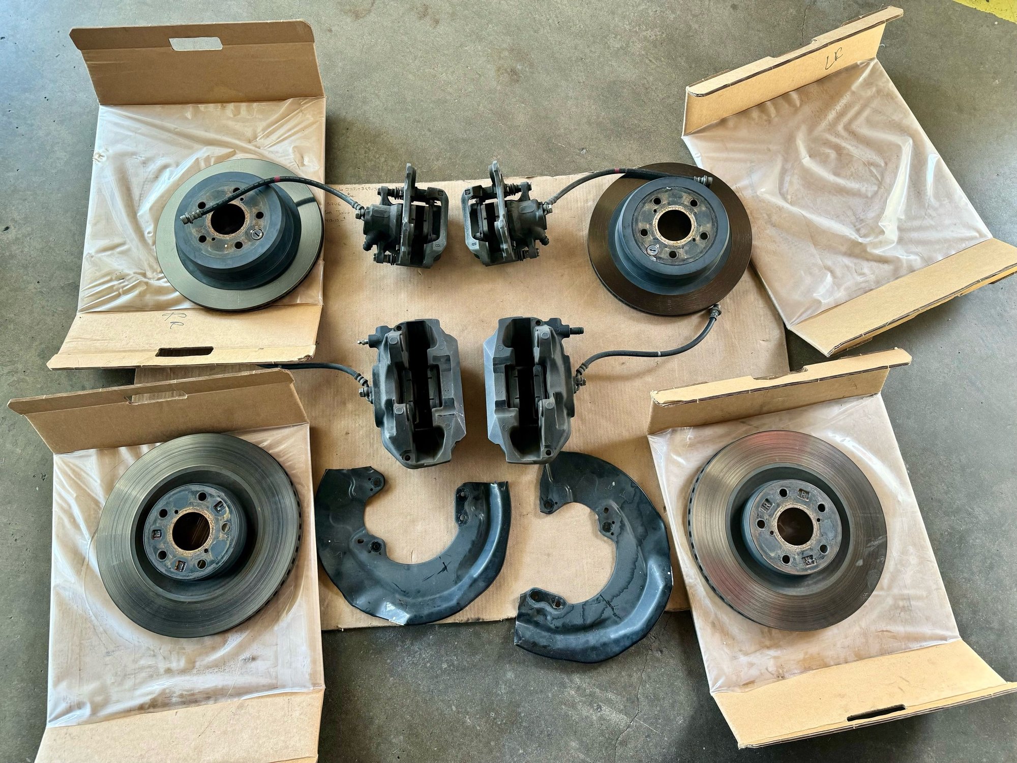 Brakes - Lexus GS350 complete OEM Brake set up **take off** - Used - 2013 to 2020 Lexus GS350 - Santa Ana, CA 92704, United States