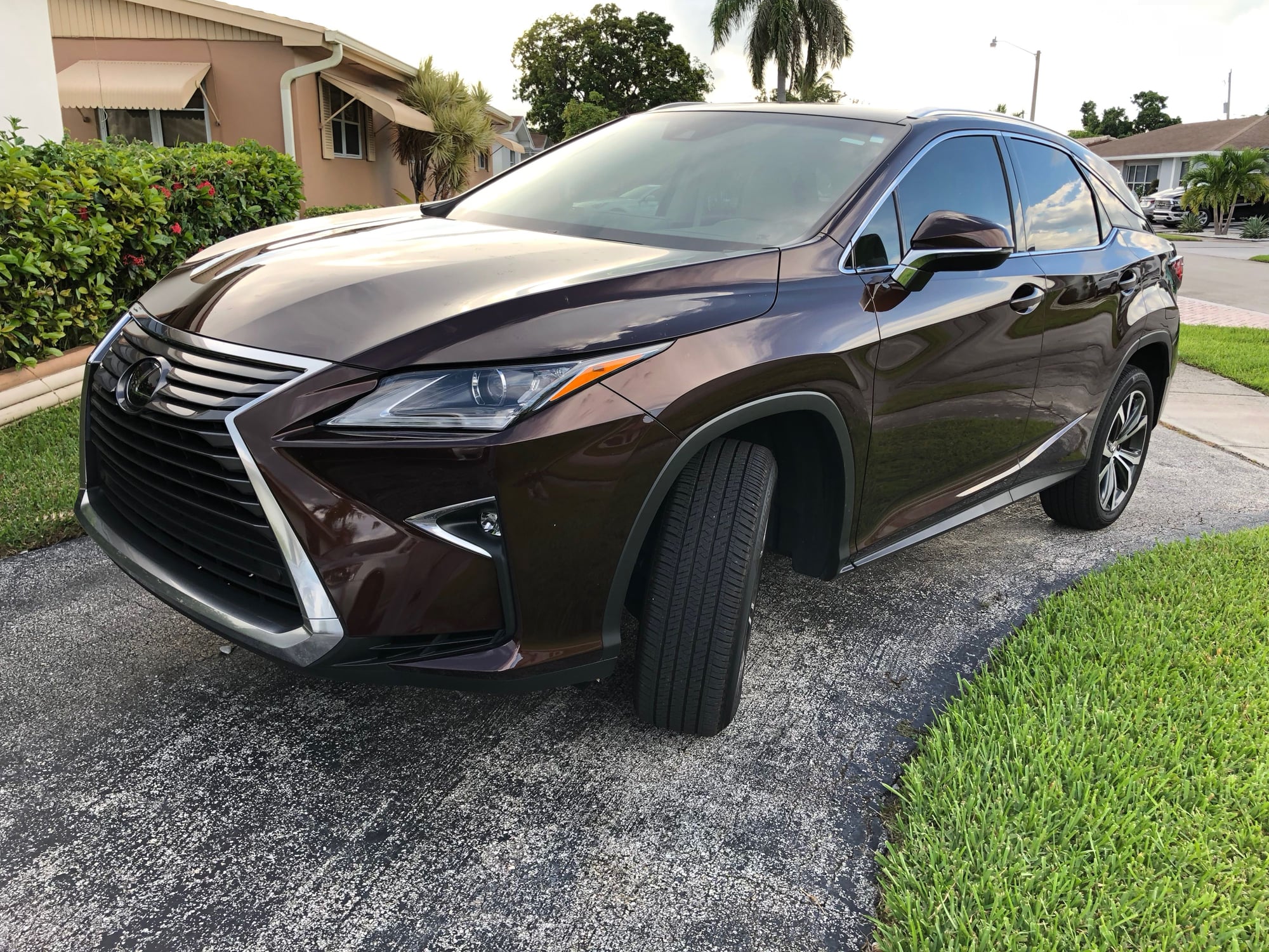 2017 Lexus RX350 - RX350 with 6000 miles.  Had it 5 months.  Perfect. - Used - VIN JTHBL5EF9E5133021 - 6,000 Miles - 6 cyl - 2WD - Automatic - SUV - Brown - Miami, FL 33179, United States