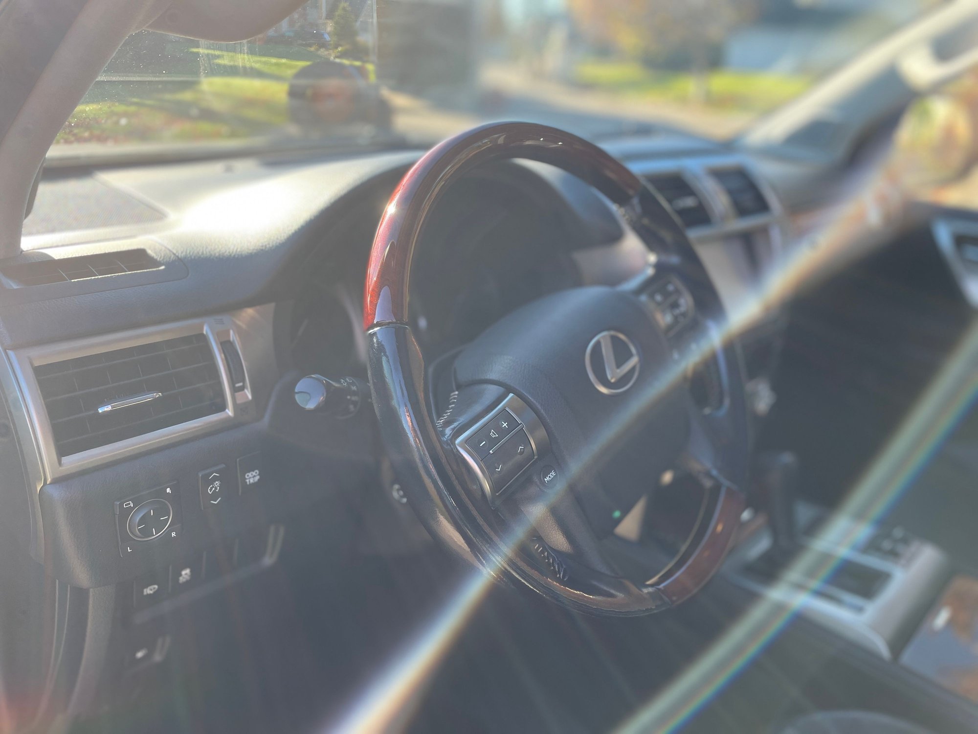 2015 Lexus GX460 - 2015 Lexus GX460 Premium w/ upgrades! - Used - VIN JTJBM7FX5F5511887 - 89,000 Miles - 8 cyl - 4WD - Automatic - SUV - Gray - Commerce Township, MI 48382, United States