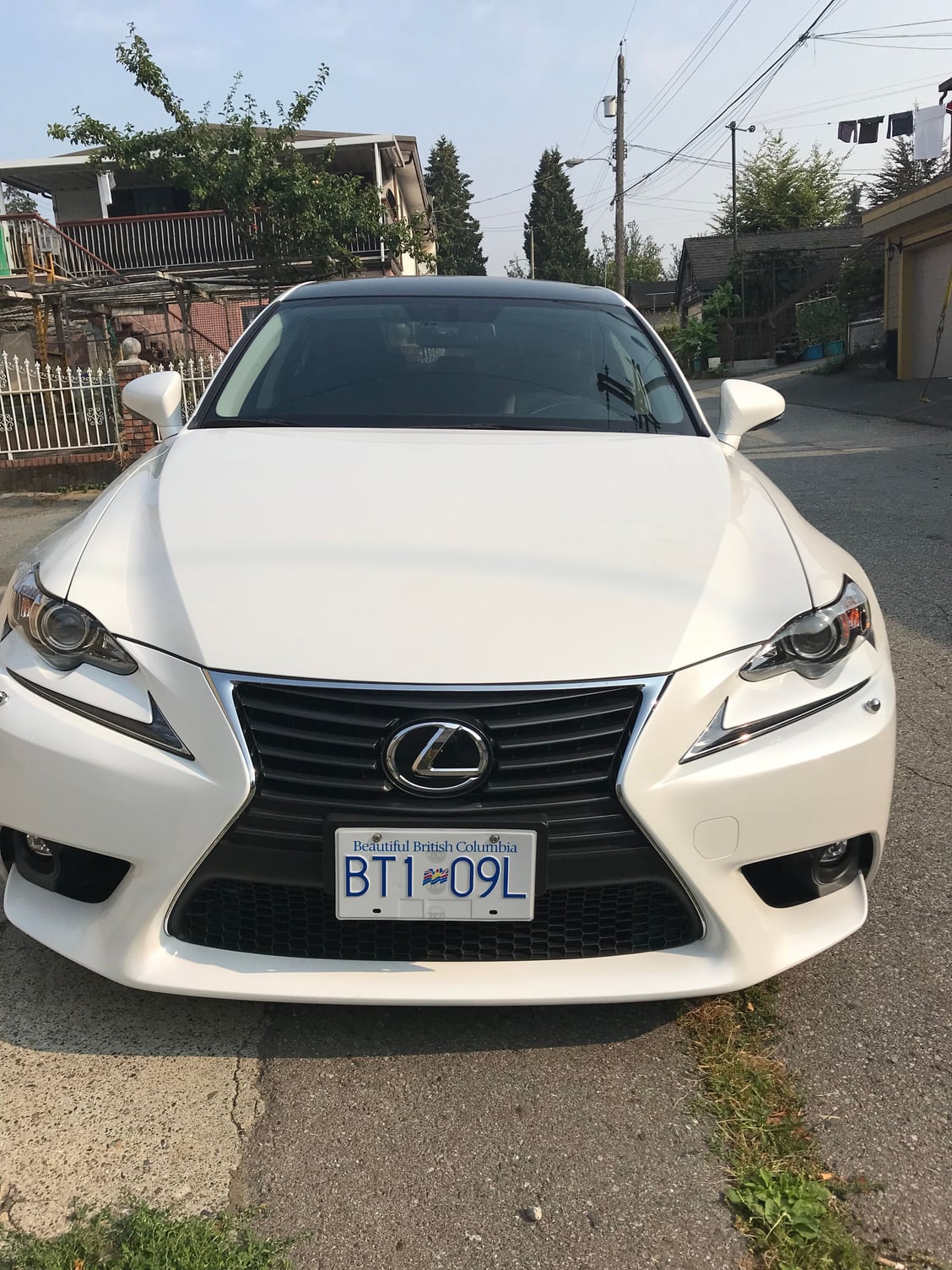 2015 Lexus IS250 - 2015 Lexus IS250 - Used - VIN JTHBF5D26F5054039 - 24,500 Miles - 6 cyl - 2WD - Automatic - Sedan - White - Vancouver, BC V5M1W8, Canada