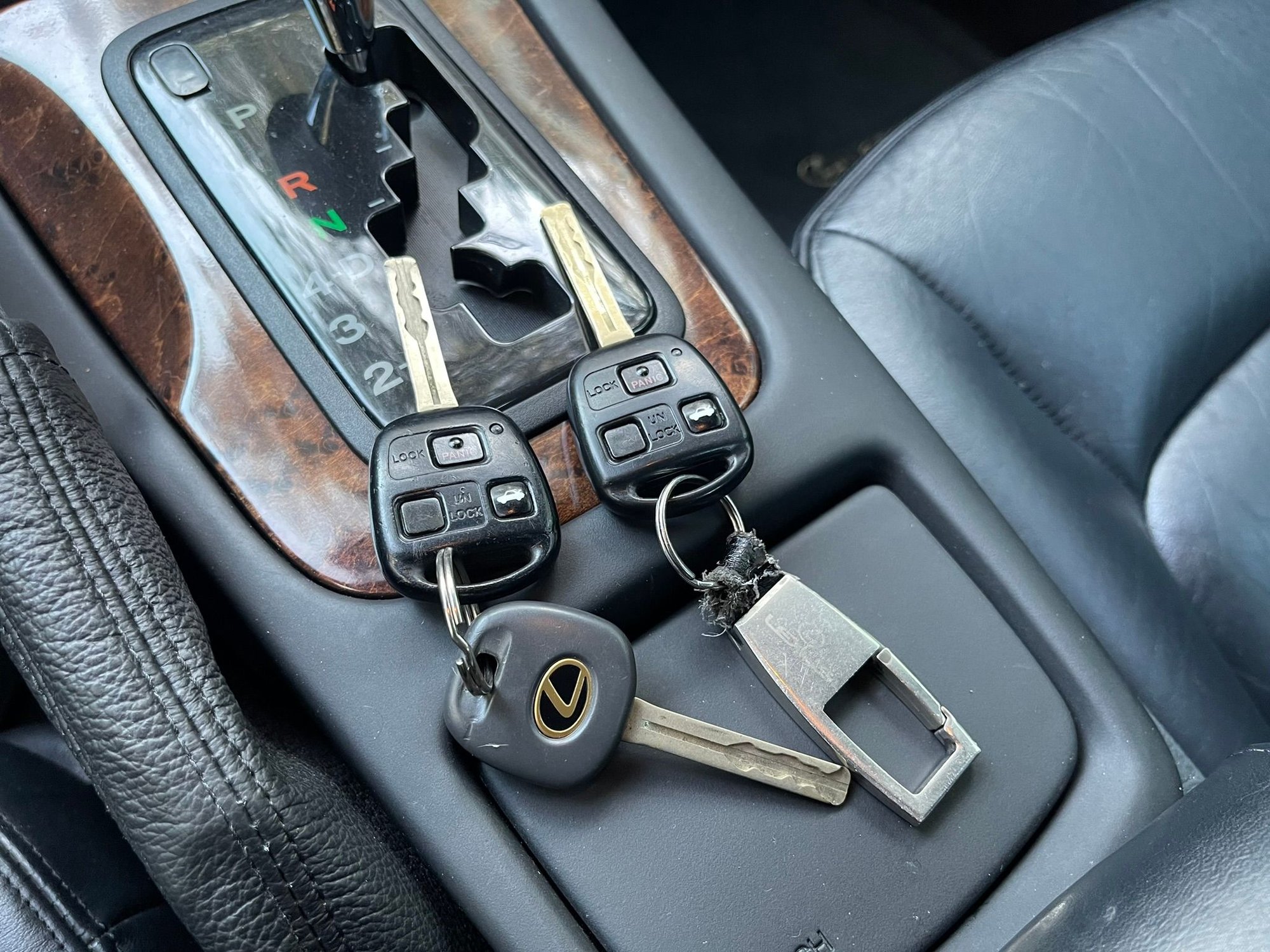 1998 Lexus SC400 - WTS 1998 Lexus SC400 - Used - VIN JT8CH32Y7W1000900 - 231,000 Miles - 8 cyl - 2WD - Automatic - Coupe - Silver - San Antonio, TX 78249, United States