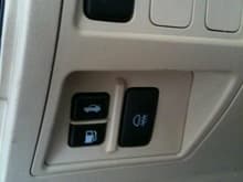 Tacoma fog light switch for nav hack next to fuel and trunk buttons...