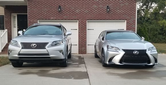 Sunday cleaning for the Lexus Dynamic Duo 