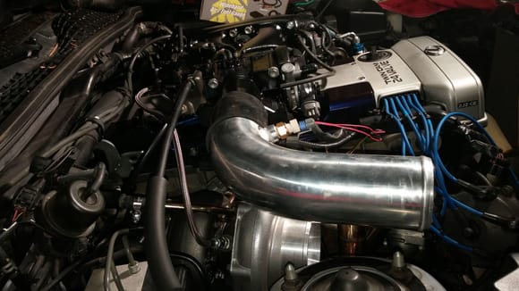 Here is a quick side shot of the turbo and IC pipe