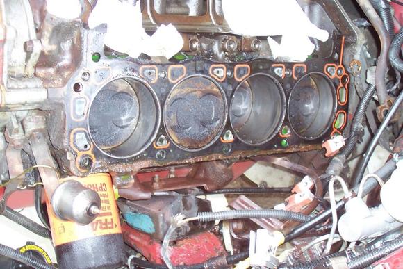 1988 Ford Mustang LX 5.0 HO head gasket repair June/10