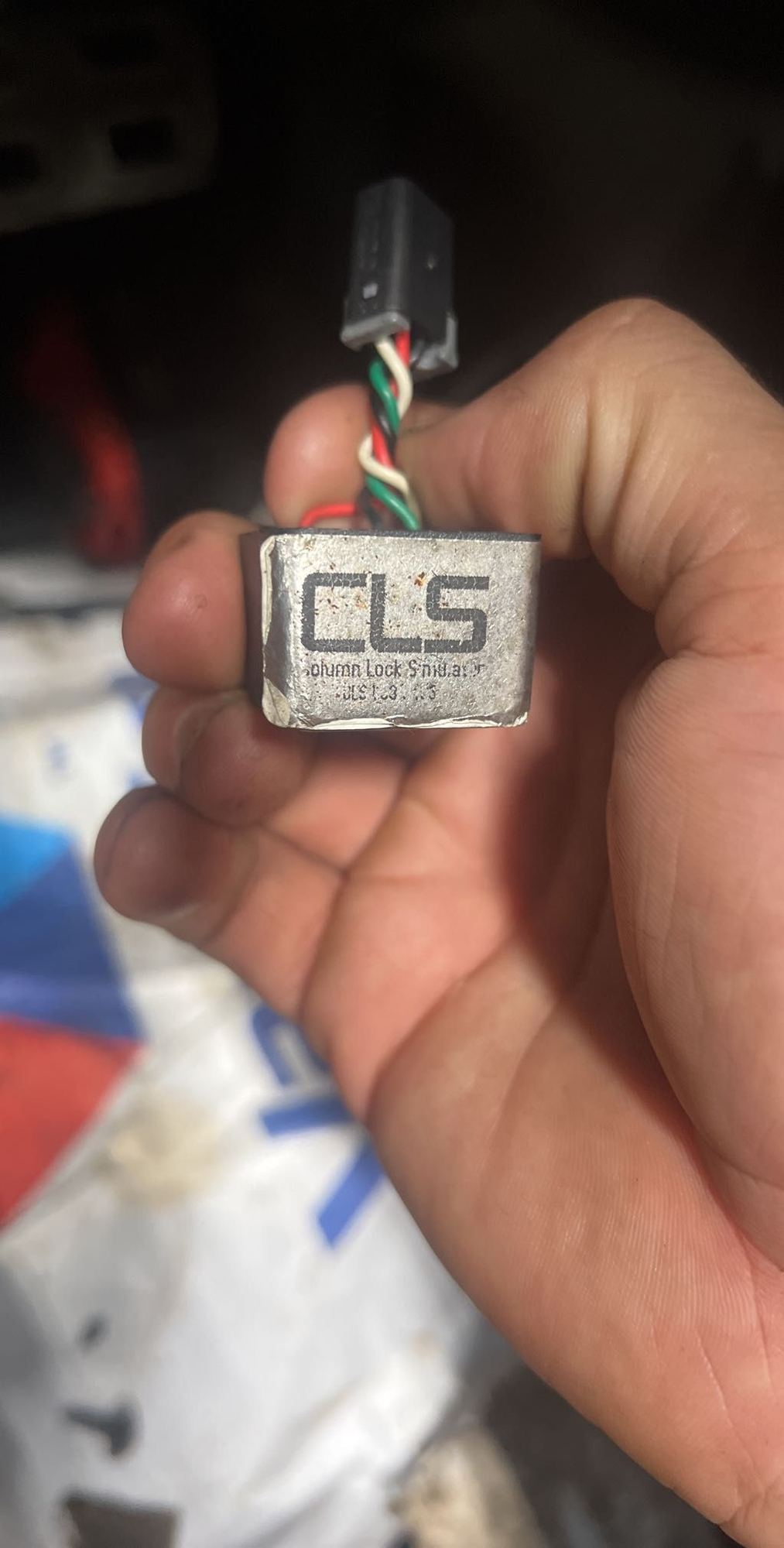 (2001 automatic) Could use advice on Steering column relay