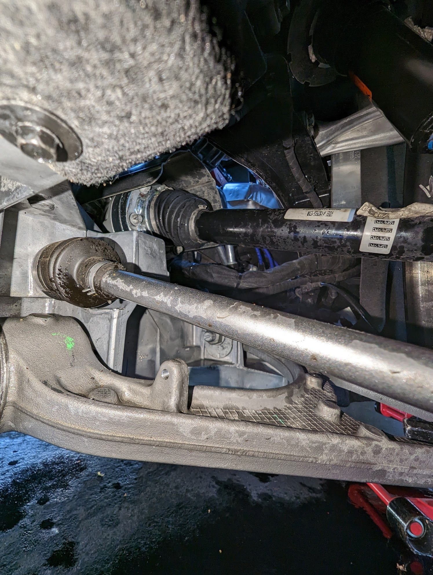 Broken Axles Seals? CorvetteForum Chevrolet Corvette Forum Discussion