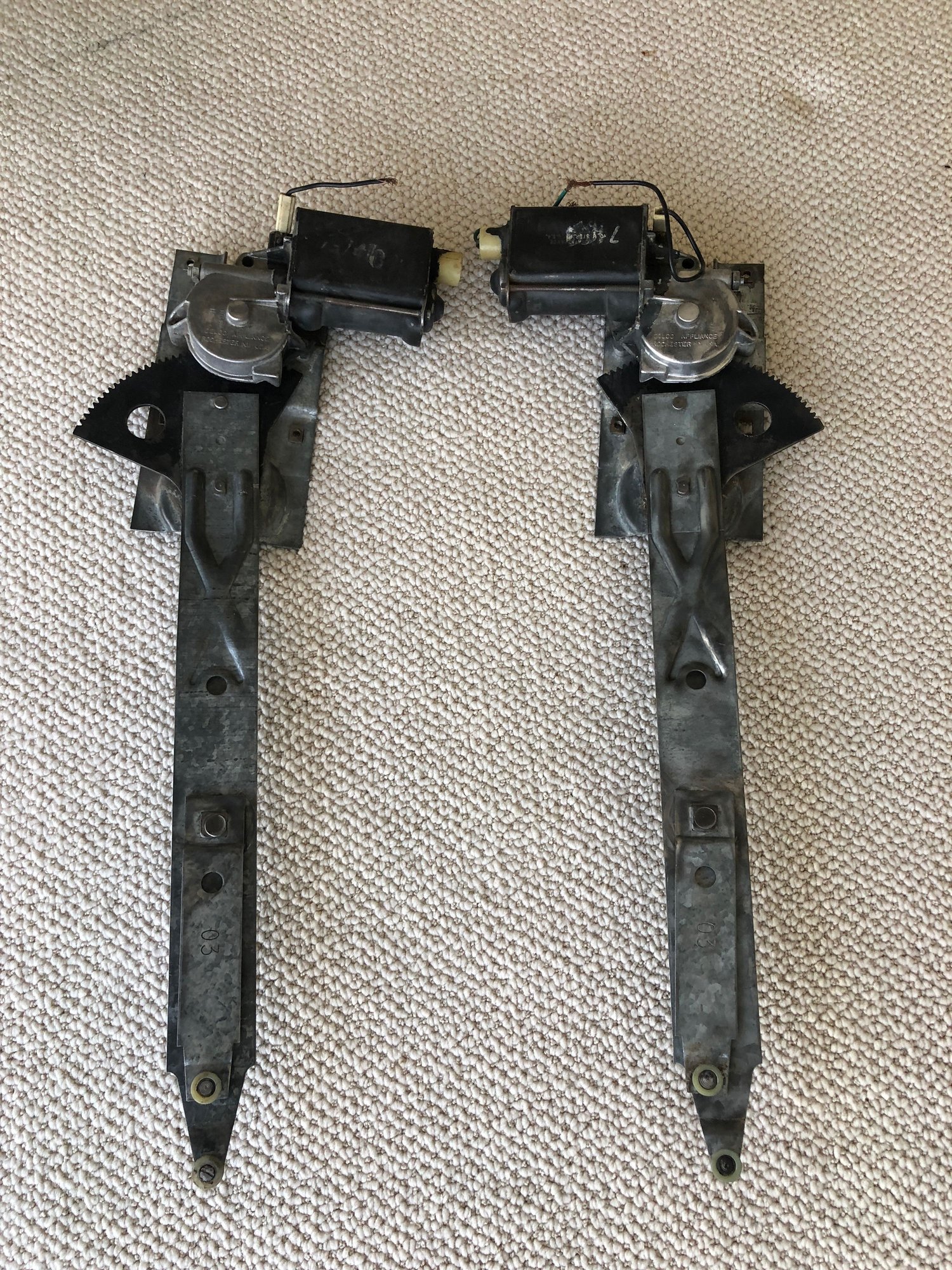 FS (For Sale) C2 Power Window Regulators and Motors, both left and