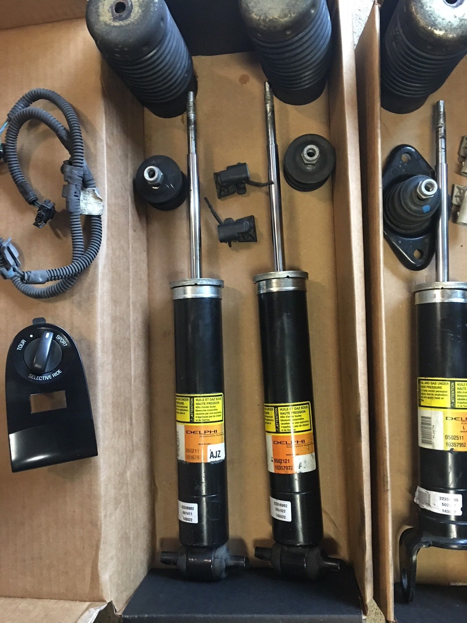 FS (For Sale) 2005C6 Corvette OEM Factory F55 Selective Ride