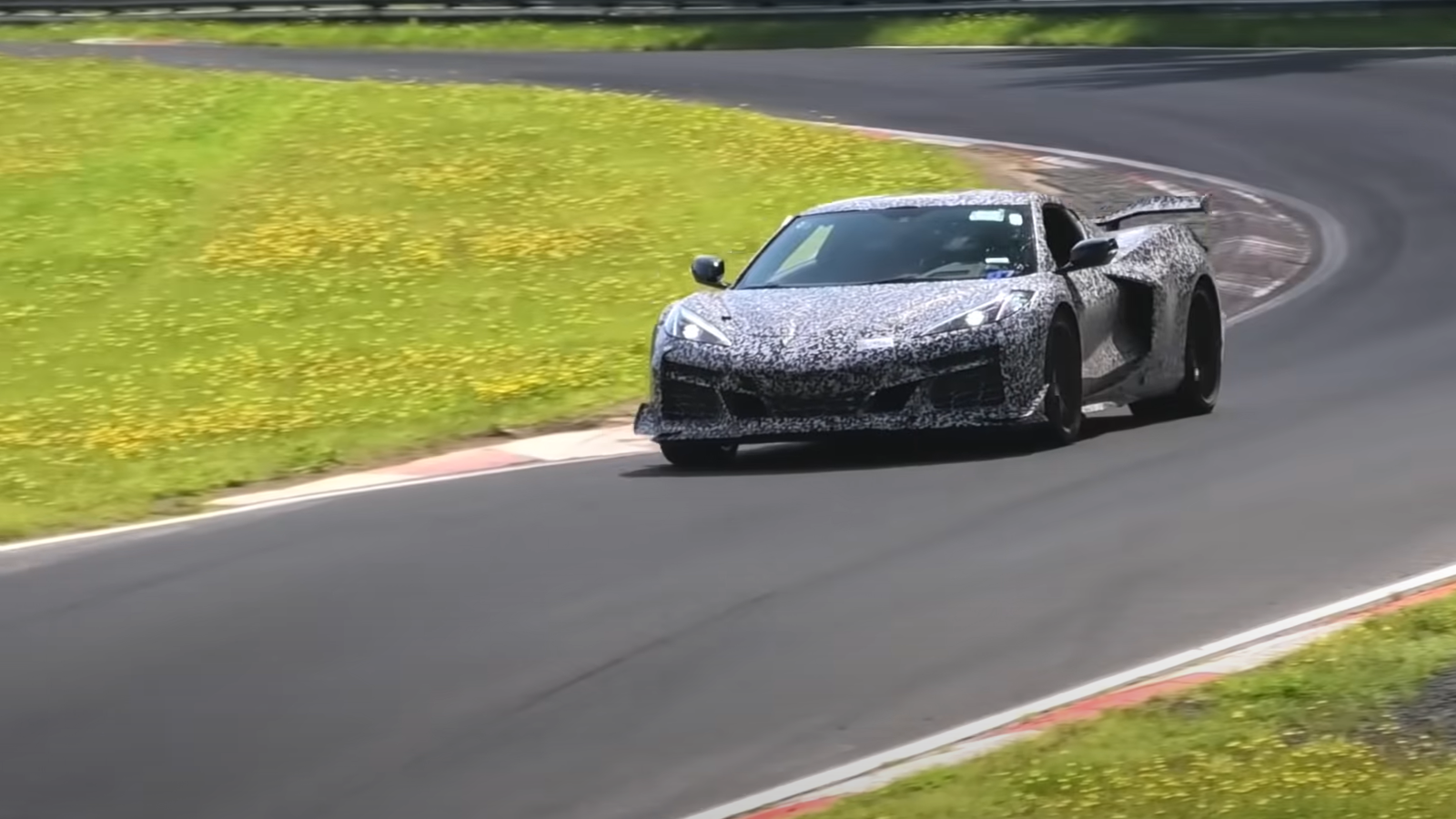 Watch The C8 Z06 Light Up The Nürburgring During Testing