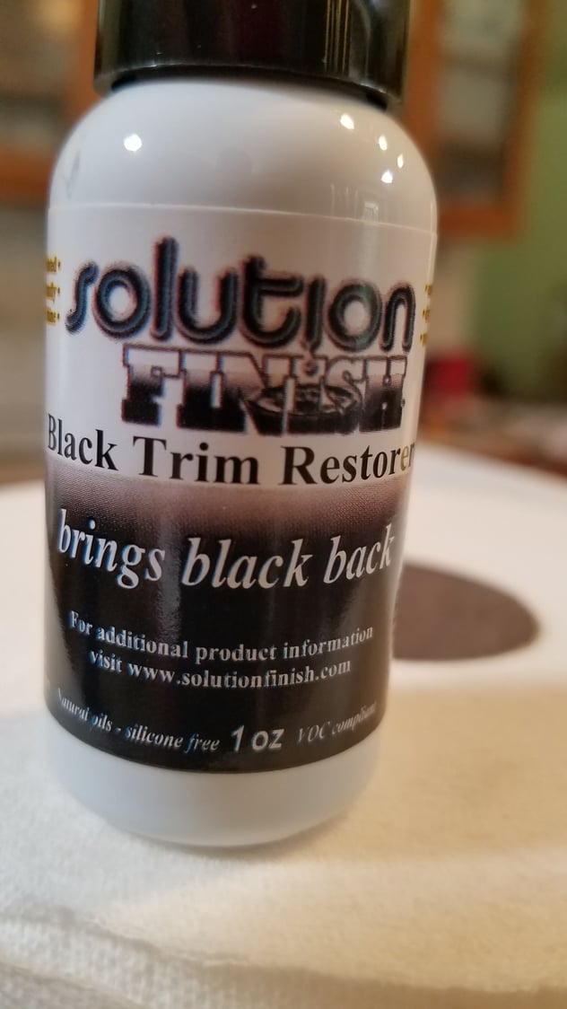 Solution Finish Trim Restorer - 1 oz Black - Detailed Image