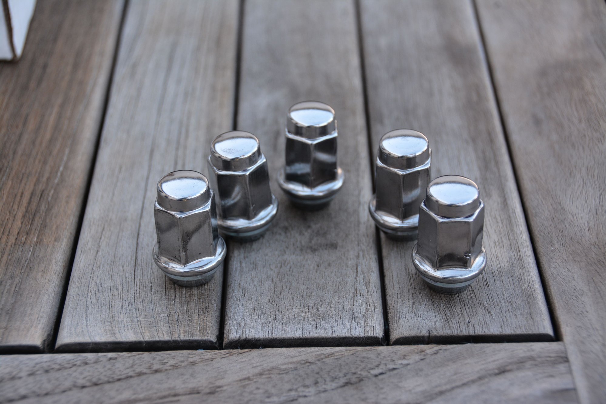 FS (For Sale) C6 Lug nuts CorvetteForum Chevrolet Corvette Forum