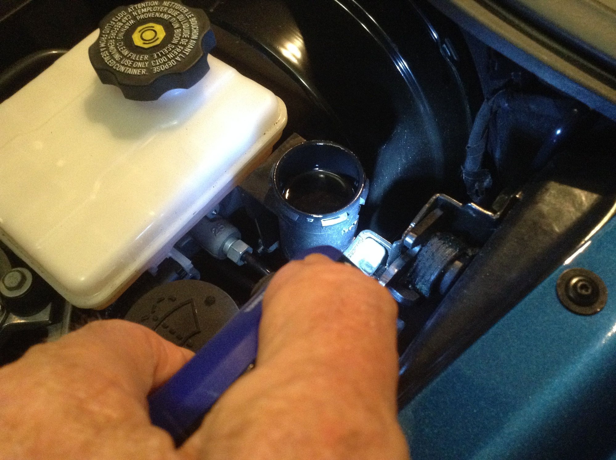 Clutch reservoir fill line? - CorvetteForum - Chevrolet Corvette Forum