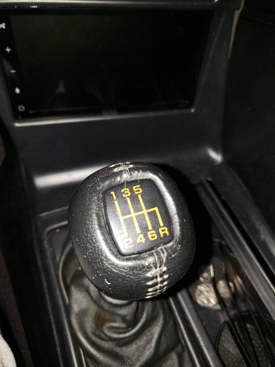 Small project. Added LED's to my ZF6 shift knob. Now the indicator