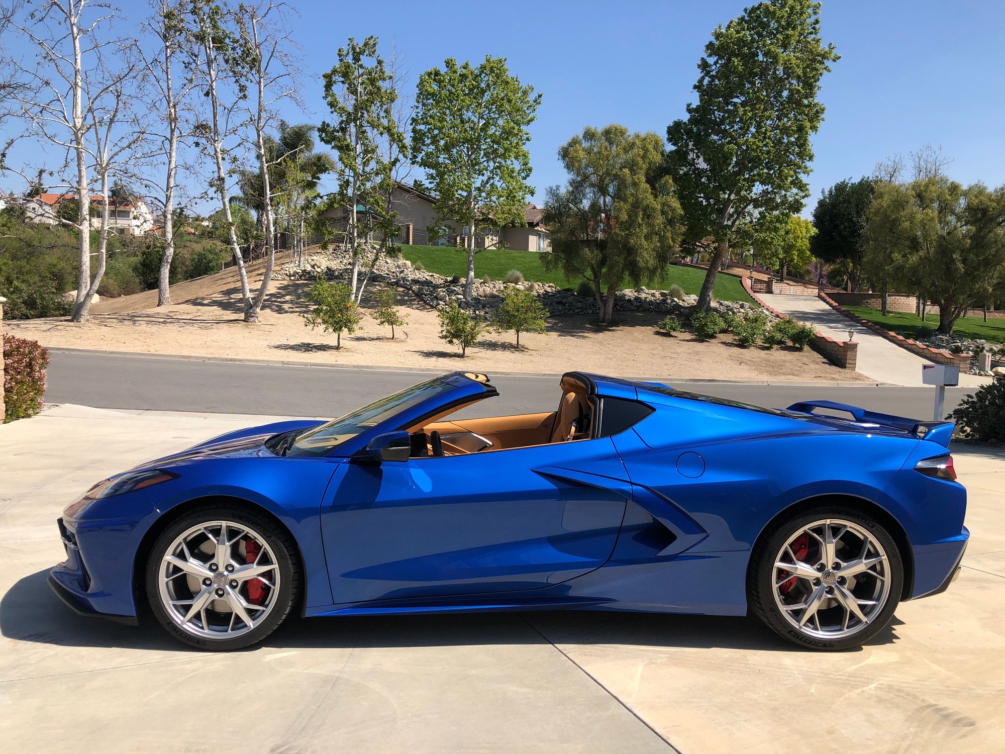 elkhart lake blue metallic c8