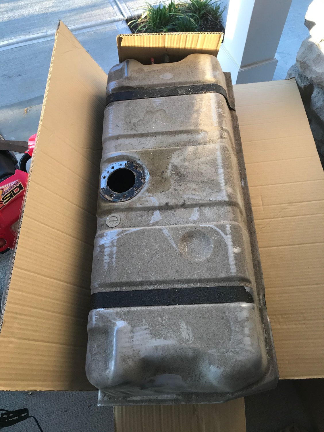FS (For Sale) 1969 Fuel Tank in good condition CorvetteForum