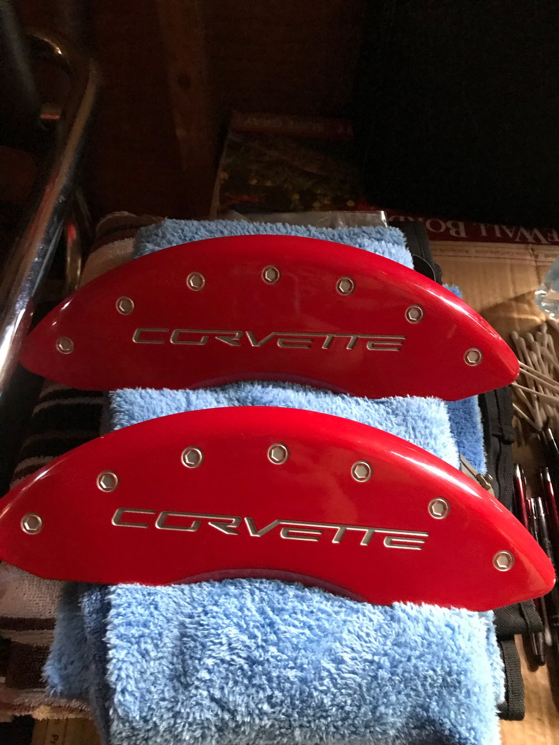 FS (For Sale) Caliper Covers Red off a 13 C6 CorvetteForum