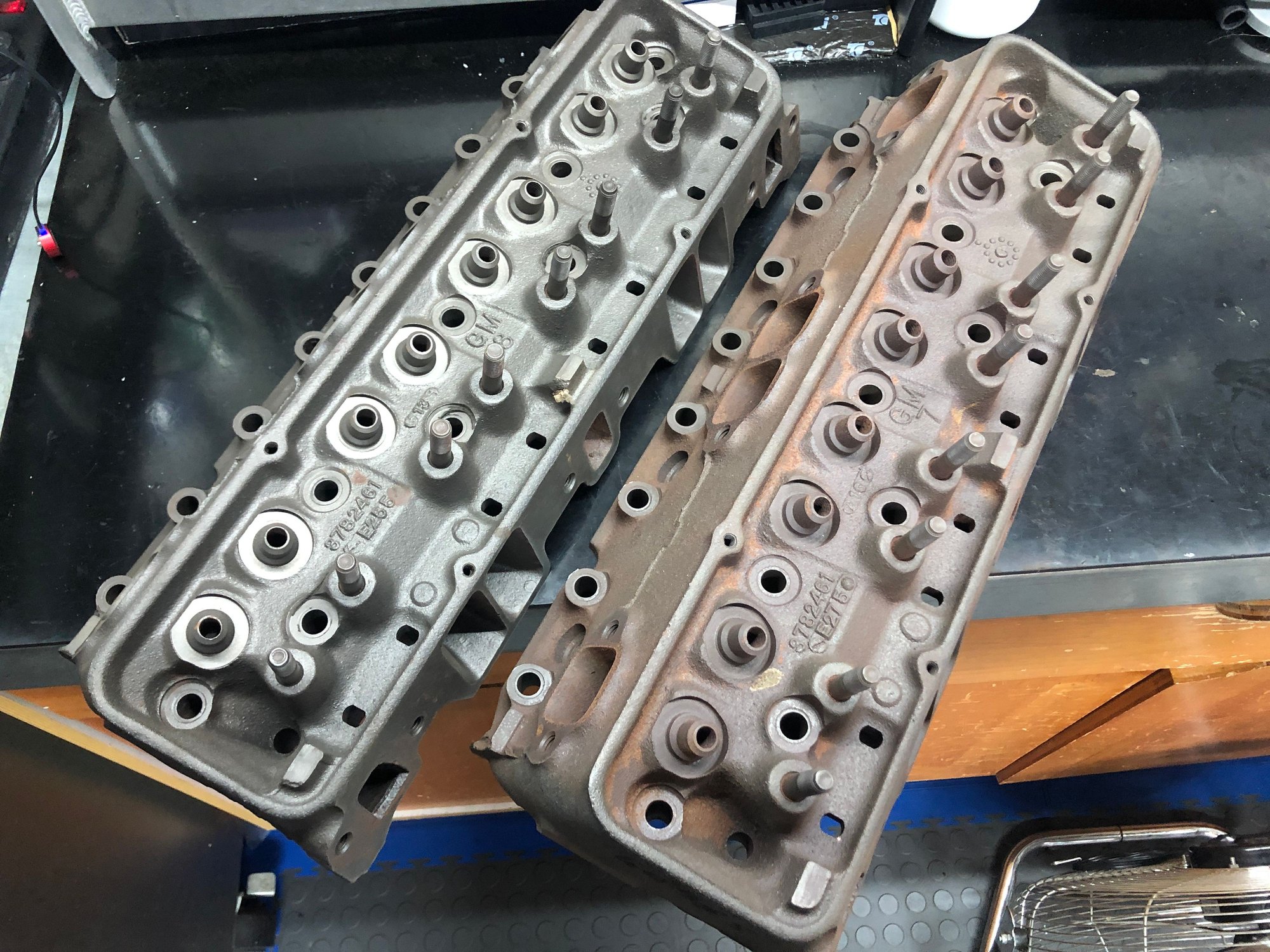 FS (For Sale) 1965 fuelie 461 Double Camel Hump 327 SBC cylinder head