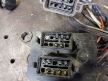 Early 60s style connector housing with male pawl and female loop. 