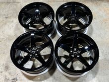 VELGEN VFHX-02 Gloss Black