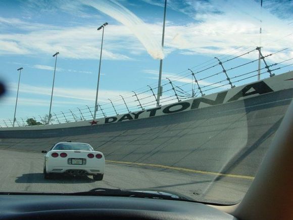 Daytona WinterJam 2003

MeanGreen vantage point taking the pic.