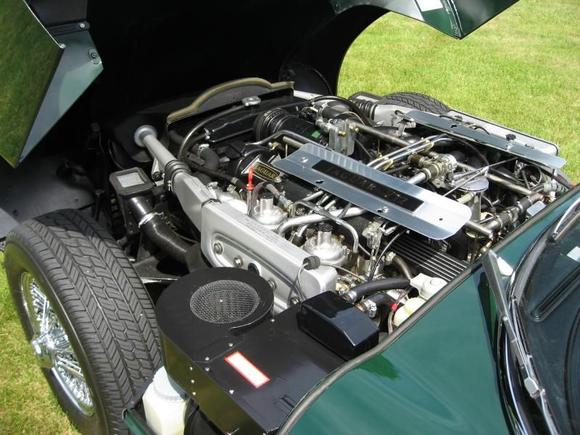 The V12 in my 1973 JAguar XKE