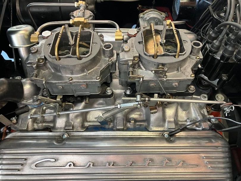 Carburetor assembly with aliminum valve covers, driver side