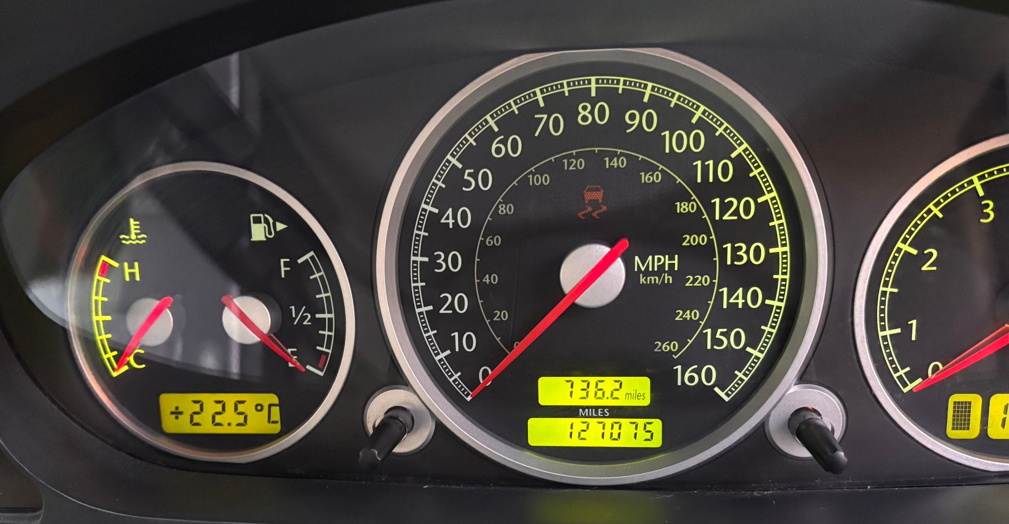 Dash at day - max brightness 