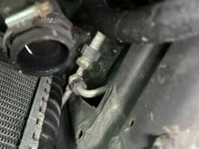 Radiator connection on right hand side