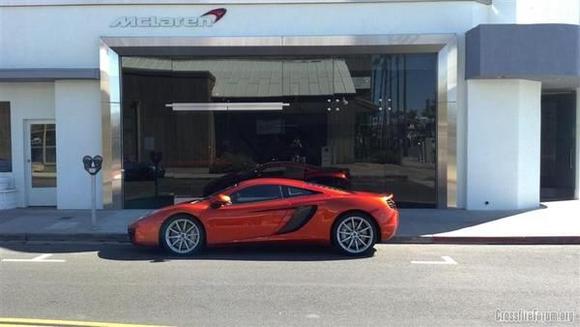 McLaren store 6