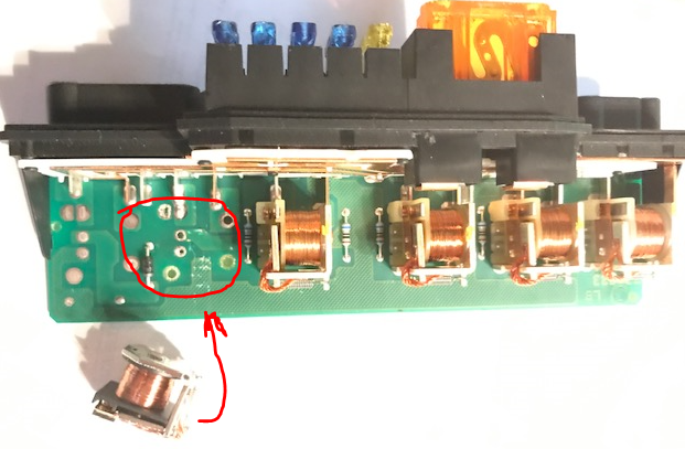 HORN relay location.