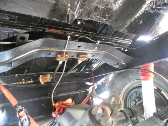 n this, we can see the well plotted, and nice smooth fuel tubing bends, mounting to frame. The "E" brake cable mounts I had to make, and still need proper hardware.
Yes, the Fuel tank is only Ratchet strapped in ATM!